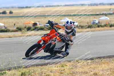 media/Oct-15-2023-TrackXperience (Sun) [[85198ff50b]]/Group 2/session 4 turn 3/